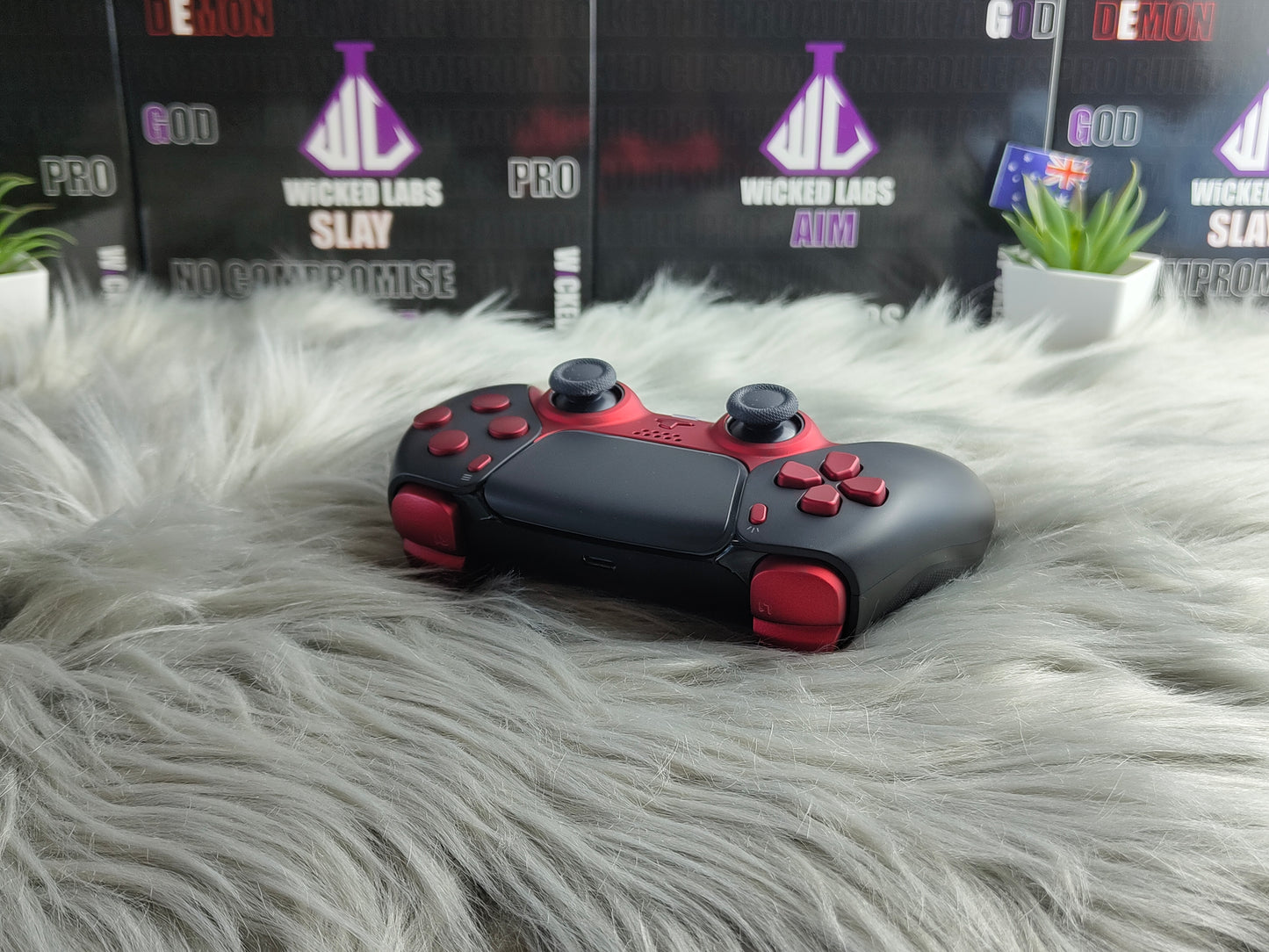24HR Crimson Red TMR Pro Controller + 4 ridescent Metal Paddles