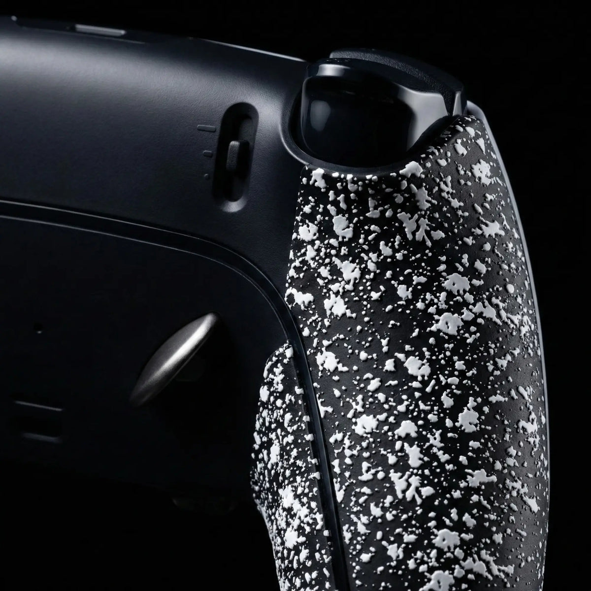 Custom DualSense Edge controller blue and gold